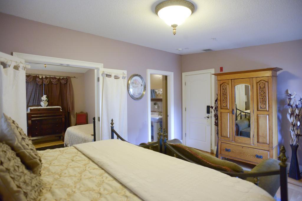 Naomi'S Inn Bed & Breakfast 스프링필드 외부 사진